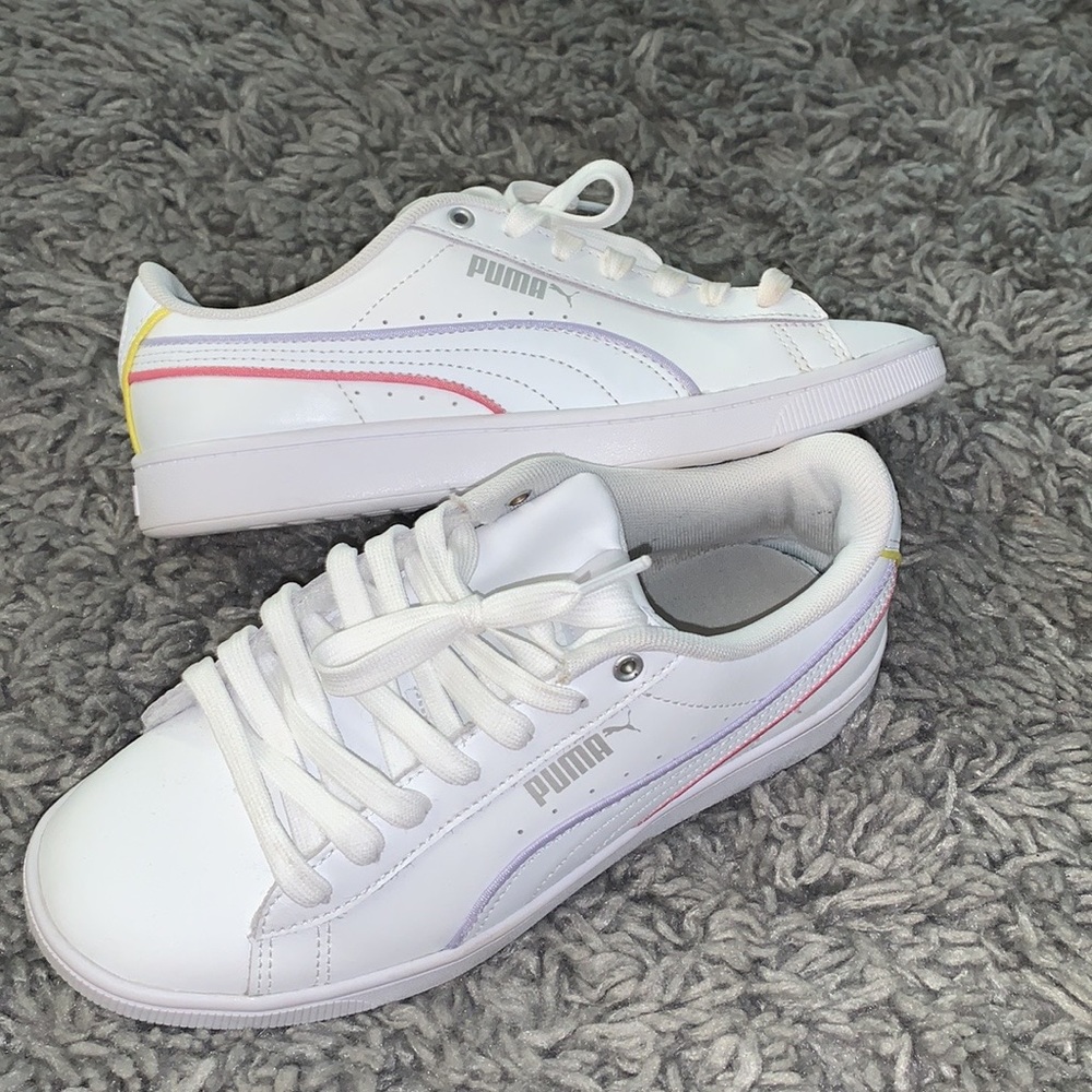 Puma sneaks